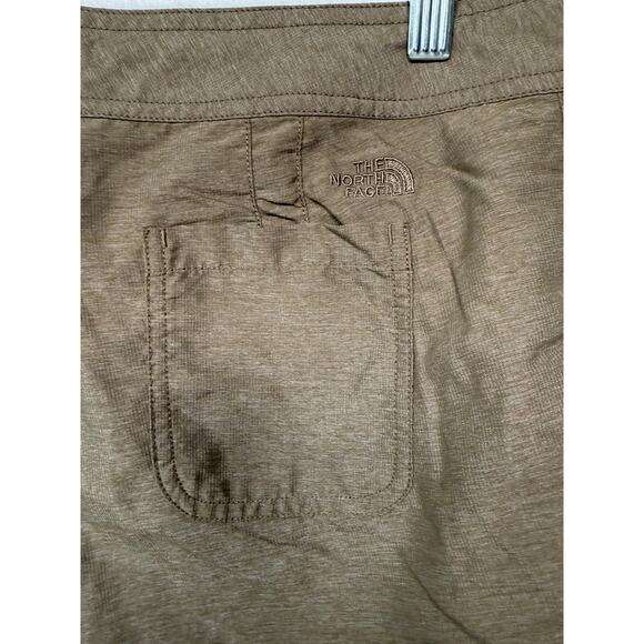 The North Face Women's Shorts Size 12 - Picture 3 of 5